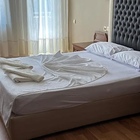 Szálloda Vogue Royal 4*
