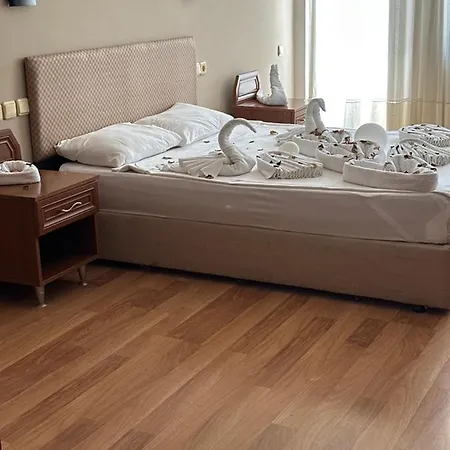 Szálloda Vogue Royal 4*